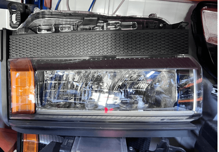 Toyota Land Cruiser Prado 2024 Standard Headlight