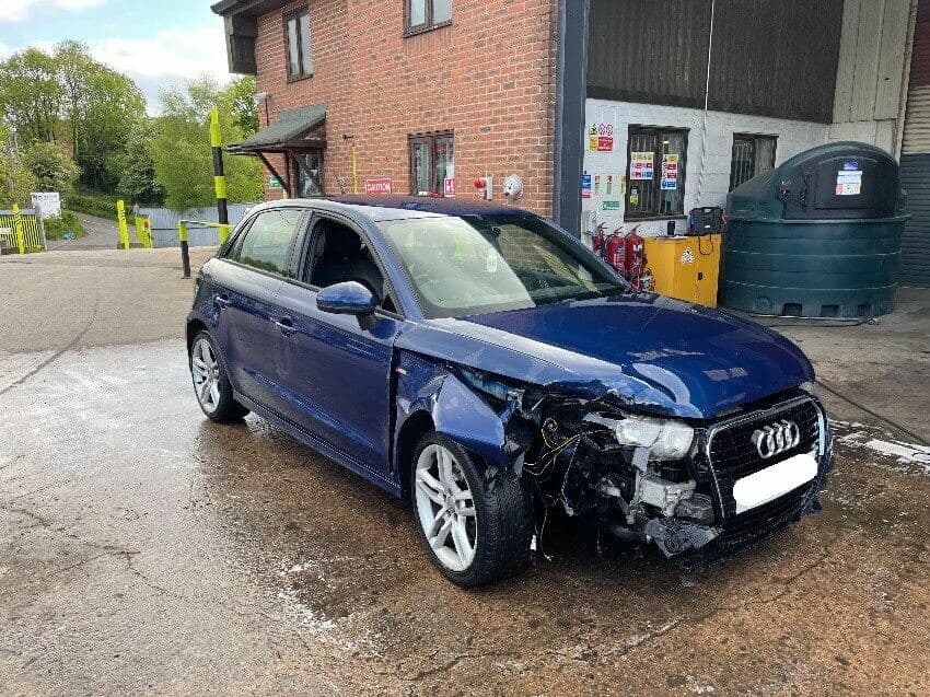 Airbag Sensor - Audi - 2012 - Ali's Scrapyard & Auto Parts